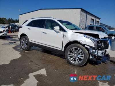 Czwarte zdjęcie samochodu z boku: 2025 CADILLAC XT5 PREMIUM LUXURY VIN:1GYKNCRS9SZ159043 - miniatura