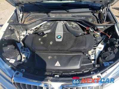 Zdjęcie 11 z 11 samochodu: 2015 BMW X5 XDRIVE50I VIN:5UXKR6C59F0J74326 - miniatura