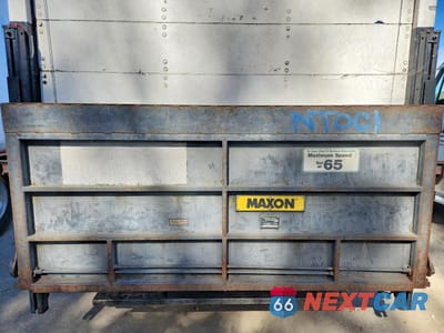 Zdjęcie 10 z 12 samochodu: 2011 ISUZU NPR BOX TRUCK VIN:JALB4W170B7401200 - miniatura