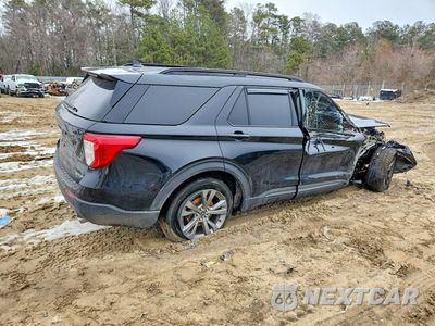 Trzecie zdjęcie samochodu z tyłu: 2021 FORD EXPLORER XLT VIN:1FMSK8DH1MGA00860 - miniatura
