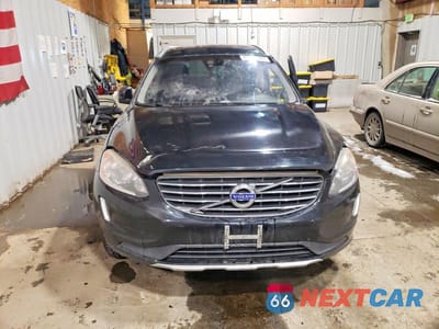 Piąte zdjęcie samochodu w środku: 2017 VOLVO XC60 T5 INSCRIPTION VIN:YV440MRU1H2000312 - miniatura