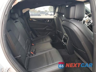Zdjęcie 11 z 12 samochodu: 2022 PORSCHE CAYENNE E HYBRID COUPE VIN:WP1BE2AY8NDA51058 - miniatura