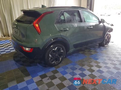 Trzecie zdjęcie samochodu z tyłu: 2024 KIA NIRO EV WIND VIN:KNDCR3L13R5114602 - miniatura