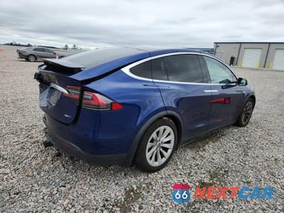 Trzecie zdjęcie samochodu z tyłu: 2016 TESLA MODEL X VIN:5YJXCAE25GF004840 - miniatura