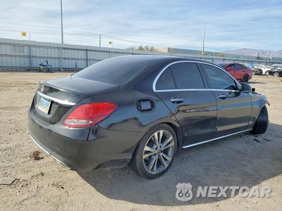 Trzecie zdjęcie samochodu z tyłu: 2018 MERCEDES-BENZ C 300 VIN:55SWF4JB2JU263897 - miniatura