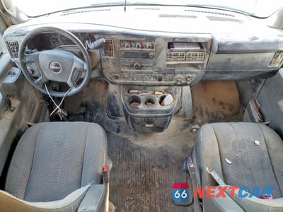 Zdjęcie 8 z 12 samochodu: 2023 GMC SAVANA DELIVERY TRUCK VIN:7GZ67UC72PN008641 - miniatura