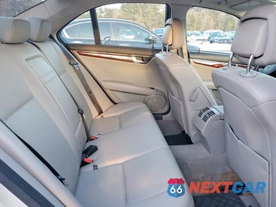 Zdjęcie 10 z 12 samochodu: 2008 MERCEDES-BENZ C 300 4MATIC VIN:WDDGF81X98F093266 - miniatura