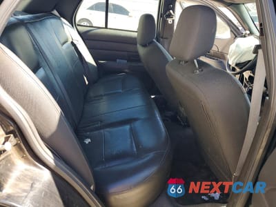 Zdjęcie 10 z 13 samochodu: 2009 FORD CROWN VICTORIA POLICE INTERCEPTOR VIN:2FAHP71V59X114730 - miniatura