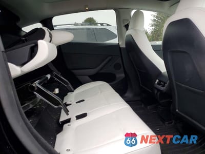 Zdjęcie 10 z 12 samochodu: 2023 TESLA MODEL Y VIN:7SAYGDEE6PF792177 - miniatura