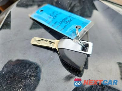 Zdjęcie 8 z 9 samochodu: 2015 BMW S 1000 RR VIN:WB10D2103FZ352294 - miniatura