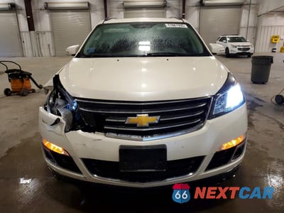 Piąte zdjęcie samochodu w środku: 2014 CHEVROLET TRAVERSE LT VIN:1GNKVHKD4EJ341936 - miniatura
