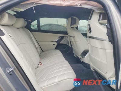 Zdjęcie 10 z 13 samochodu: 2024 BMW I7 XDRIVE60 VIN:WBY53EJ05RCR11850 - miniatura