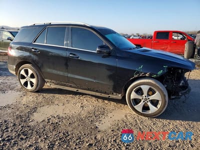 Czwarte zdjęcie samochodu z boku: 2016 MERCEDES-BENZ GLE 350 VIN:4JGDA5JB6GA641648 - miniatura