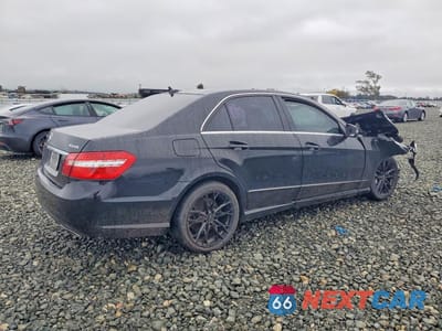 Trzecie zdjęcie samochodu z tyłu: 2010 MERCEDES-BENZ E 550 4MATIC VIN:WDDHF9AB7AA160609 - miniatura