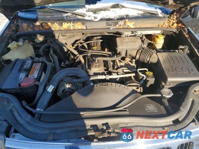 Zdjęcie 12 z 13 samochodu: 2002 JEEP GRAND CHEROKEE LAREDO VIN:1J4GW48S82C178860 - miniatura
