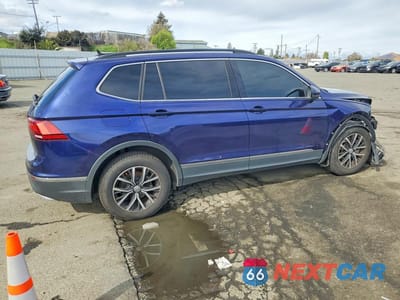 Trzecie zdjęcie samochodu z tyłu: 2021 VOLKSWAGEN TIGUAN SE VIN:3VV3B7AX8MM058888 - miniatura