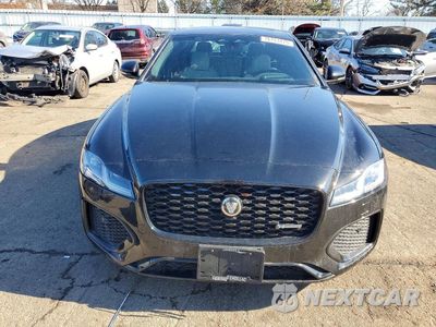 Piąte zdjęcie samochodu w środku: 2024 JAGUAR XF R-DYNAMIC SE VIN:SAJBL4GX8RCY94949 - miniatura