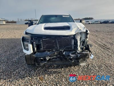 Piąte zdjęcie samochodu w środku: 2023 CHEVROLET SILVERADO K2500 CUSTOM VIN:1GC4YME71PF105208 - miniatura