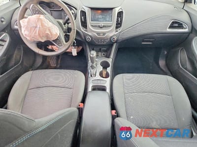 Zdjęcie 8 z 11 samochodu: 2018 CHEVROLET CRUZE LT VIN:1G1BE5SM6J7109345 - miniatura