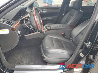 Zdjęcie 7 z 11 samochodu: 2013 MERCEDES-BENZ S 550 VIN:WDDNG7DB8DA494233 - miniatura