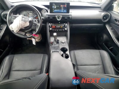 Zdjęcie 8 z 11 samochodu: 2023 LEXUS IS 300 BASE VIN:JTHDA1D25P5128570 - miniatura