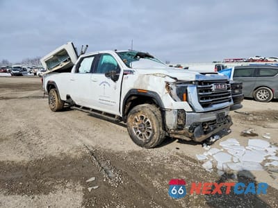 Czwarte zdjęcie samochodu z boku: 2025 GMC SIERRA K2500 SLE VIN:1GT4UMEY0SF195321 - miniatura