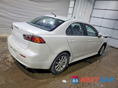 Trzecie zdjęcie samochodu z tyłu: 2016 MITSUBISHI LANCER VIN:JA32U2FU4GU011040 - miniatura