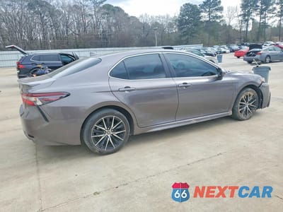 Trzecie zdjęcie samochodu z tyłu: 2024 TOYOTA CAMRY SE VIN:4T1T11AK1RU899484 - miniatura