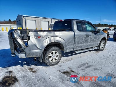 Trzecie zdjęcie samochodu z tyłu: 2019 FORD F150 SUPER CAB VIN:1FTEX1EP4KFA48226 - miniatura