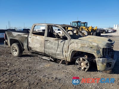 Czwarte zdjęcie samochodu z boku: 2019 GMC SIERRA K3500 DENALI VIN:1GT42WEY6KF184180 - miniatura