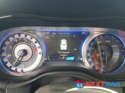 Zdjęcie 9 z 11 samochodu: 2017 CHRYSLER 300 S VIN:2C3CCAGG2HH565701 - miniatura