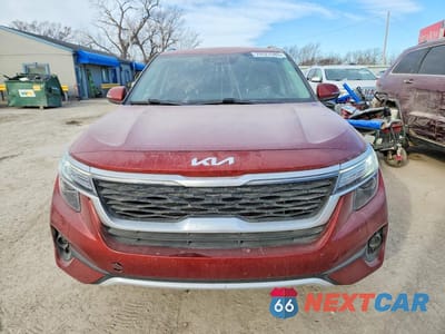 Piąte zdjęcie samochodu w środku: 2023 KIA SELTOS S VIN:KNDEUCAA2P7367180 - miniatura