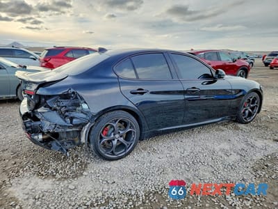 Trzecie zdjęcie samochodu z tyłu: 2019 ALFA ROMEO GIULIA VIN:ZARFAMANXK7600355 - miniatura