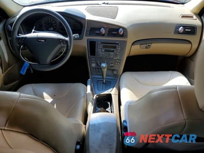 Zdjęcie 8 z 11 samochodu: 2002 VOLVO S60 VIN:YV1RS61R122170306 - miniatura