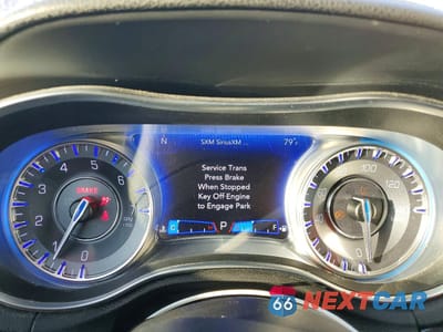 Zdjęcie 9 z 12 samochodu: 2021 CHRYSLER 300 TOURING VIN:2C3CCAAG1MH512071 - miniatura