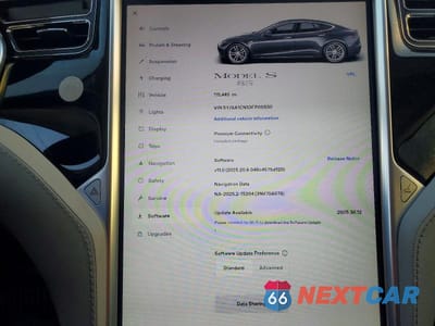 Zdjęcie 9 z 12 samochodu: 2013 TESLA MODEL S VIN:5YJSA1CN1DFP05500 - miniatura