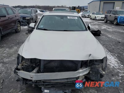 Piąte zdjęcie samochodu w środku: 2017 BMW 320 XI VIN:WBA8E5G34HNU44642 - miniatura