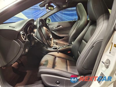 Zdjęcie 7 z 12 samochodu: 2019 MERCEDES-BENZ CLA 250 4MATIC VIN:WDDSJ4GB8KN706438 - miniatura