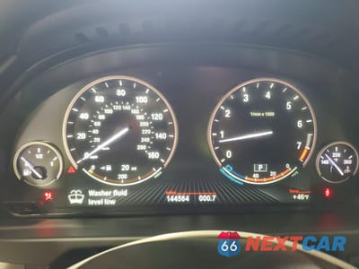 Zdjęcie 9 z 13 samochodu: 2015 BMW X5 XDRIVE50I VIN:5UXKR6C52F0J76371 - miniatura