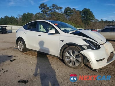 Czwarte zdjęcie samochodu z boku: 2022 TESLA MODEL Y VIN:7SAYGDEE3NF461716 - miniatura