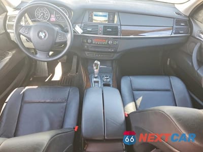 Zdjęcie 8 z 12 samochodu: 2013 BMW X5 XDRIVE35I VIN:5UXZV4C53D0G54053 - miniatura