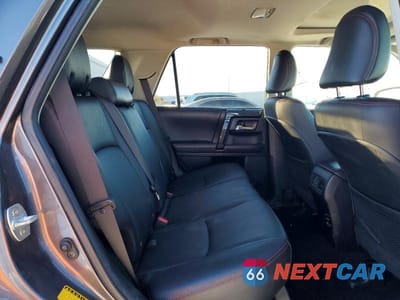 Zdjęcie 11 z 12 samochodu: 2018 TOYOTA 4RUNNER SR5/SR5 PREMIUM VIN:JTEBU5JR6J5498101 - miniatura