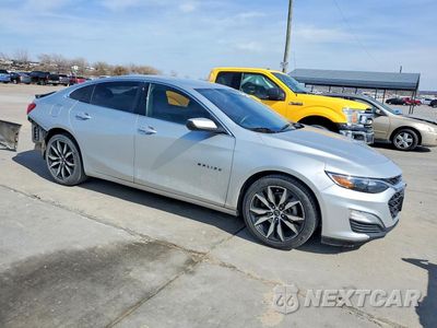 Czwarte zdjęcie samochodu z boku: 2020 CHEVROLET MALIBU RS VIN:1G1ZG5ST4LF129943 - miniatura
