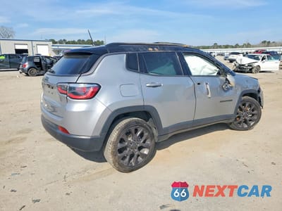 Trzecie zdjęcie samochodu z tyłu: 2020 JEEP COMPASS LIMITED VIN:3C4NJDCB2LT151825 - miniatura