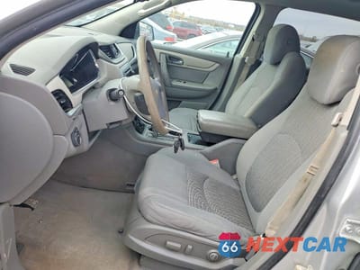 Zdjęcie 7 z 12 samochodu: 2017 CHEVROLET TRAVERSE LS VIN:1GNKRFKD4HJ309534 - miniatura