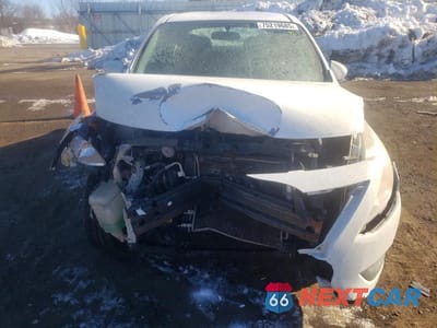 Piąte zdjęcie samochodu w środku: 2016 NISS VERSA 1.6 S PLUS VIN:3N1CN7AP2GL895509 - miniatura