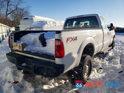 Trzecie zdjęcie samochodu z tyłu: 2016 FORD F250 SUPER DUTY VIN:1FT7X2BT8GEA62126 - miniatura