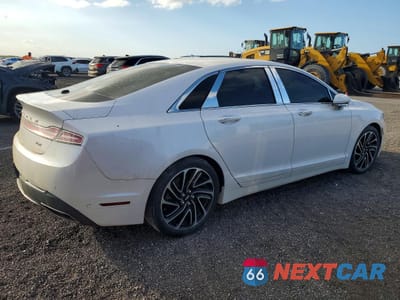 Trzecie zdjęcie samochodu z tyłu: 2020 LINCOLN MKZ RESERVE VIN:3LN6L5E92LR610827 - miniatura