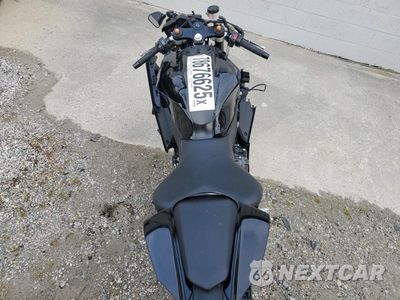 Zdjęcie 6 z 8 samochodu: 2025 YAMAHA YZFR7 VIN:JYARM38Y2SA004390 - miniatura