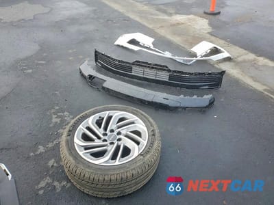 Zdjęcie 13 z 13 samochodu: 2025 LINCOLN NAVIGATOR RESERVE VIN:5LMJJ2LG0SEL03459 - miniatura